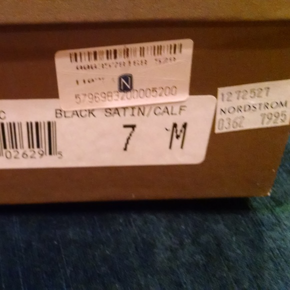 Donated - Paolo Blk Mules Kitten Heels - Picture 5 of 6